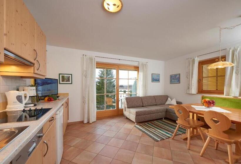 Апартаменты 2 Спальни с Балконом, Appartement Hotel Sonneck
