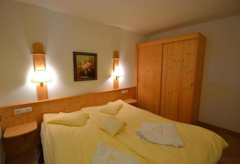 Апартаменты 2 спальни Вид на Сад, Appartement Hotel Sonneck