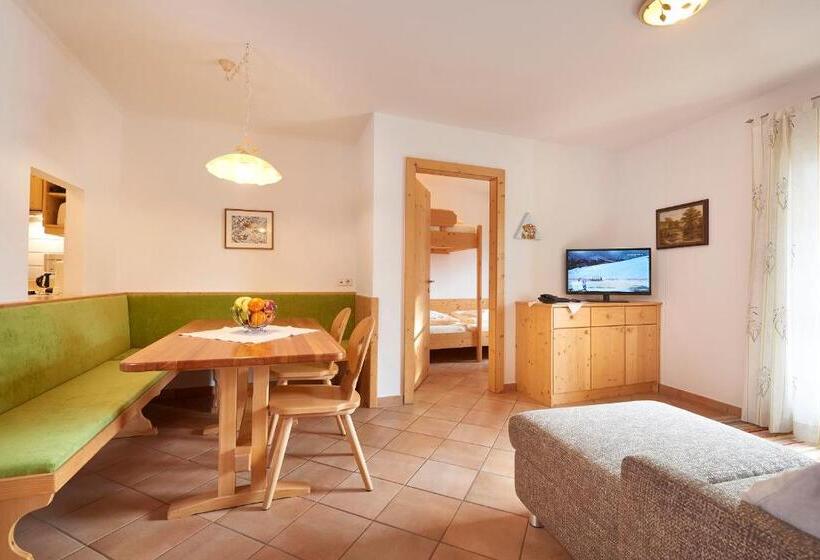 Апартаменты 2 спальни Вид на Сад, Appartement Hotel Sonneck