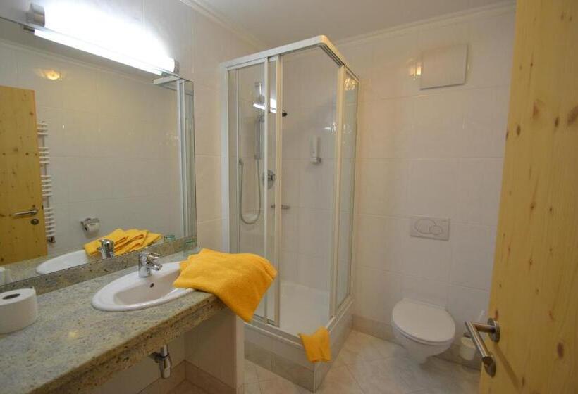 Апартаменты 2 Спальни с Балконом, Appartement Hotel Sonneck
