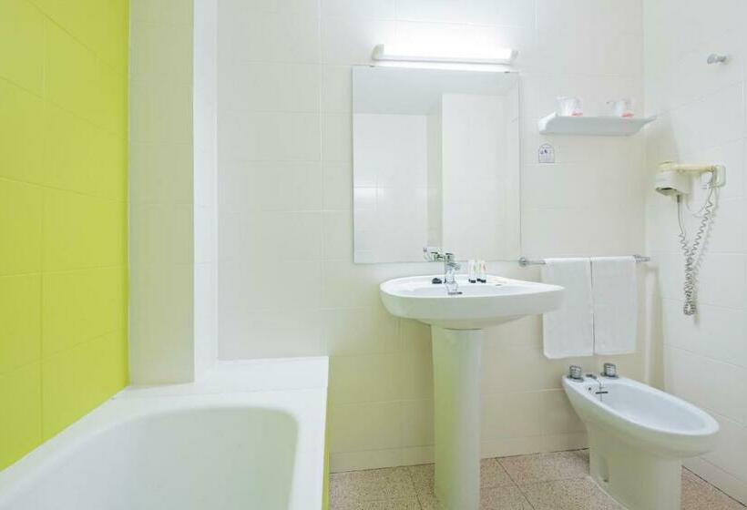 Номер Стандарт Трехместный, Azuline Hoteles Mar Amantis & Ii