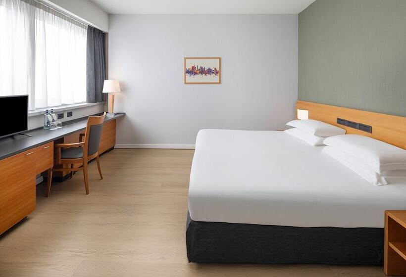 اتاق استاندارد, Crowne Plaza Milan Linate, An Ihg