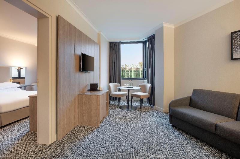 سوییت دوبلکس, Crowne Plaza Milan Linate, An Ihg