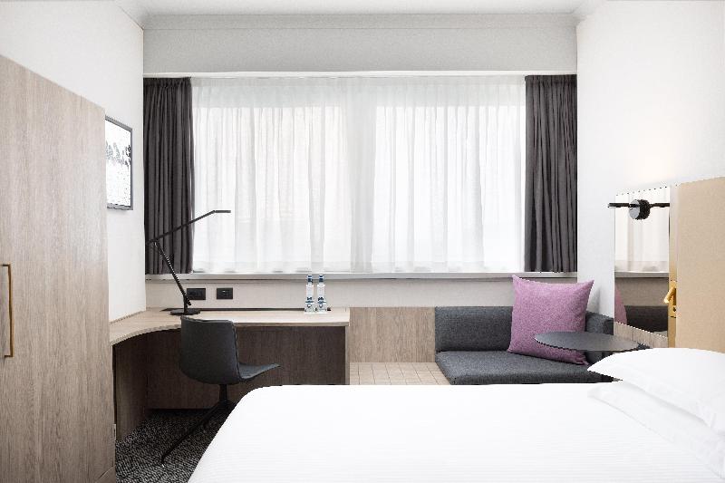 اتاق استاندارد با تخت بزرگ, Crowne Plaza Milan Linate, An Ihg