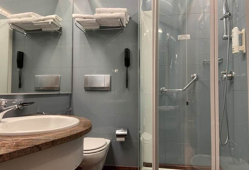 اتاق استاندارد, Crowne Plaza Milan Linate, An Ihg