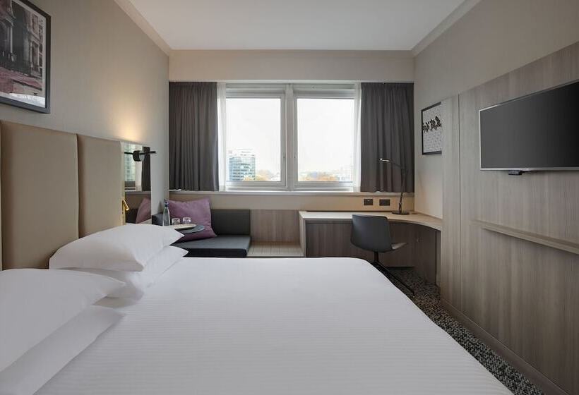 اتاق پرمیوم, Crowne Plaza Milan Linate, An Ihg