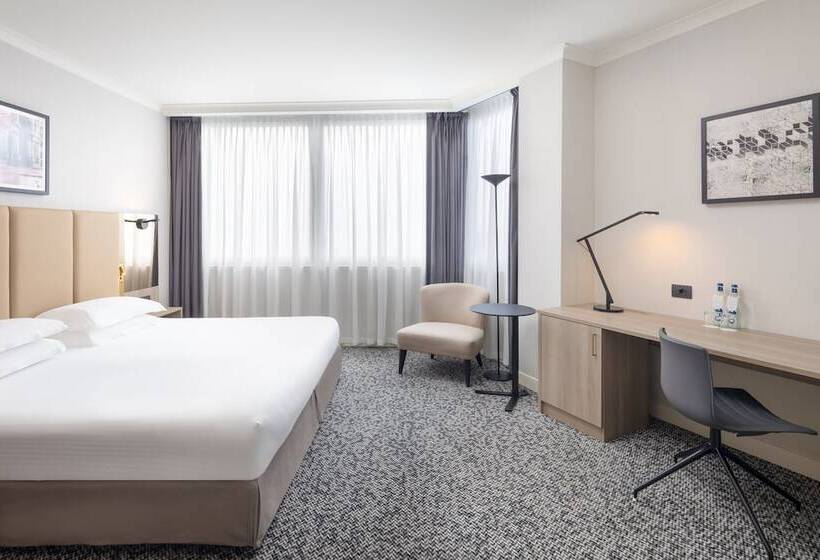 اتاق پرمیوم, Crowne Plaza Milan Linate, An Ihg