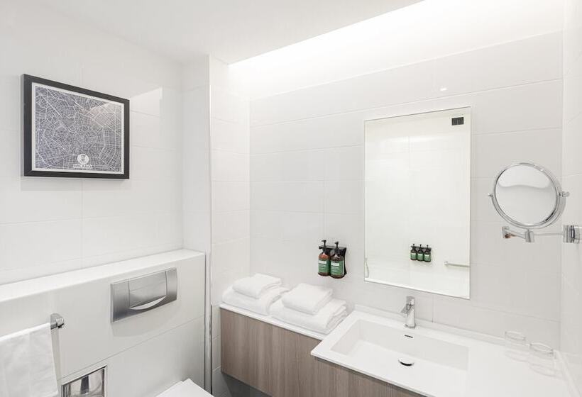 اتاق پرمیوم, Crowne Plaza Milan Linate, An Ihg