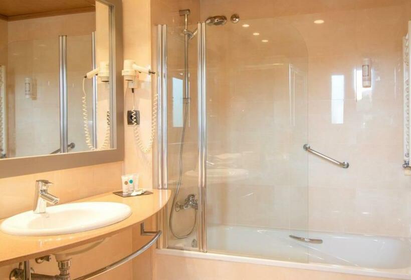 Четырехместный Номер Стандарт, Golden Bahia De Tossa & Spa 4 Sup