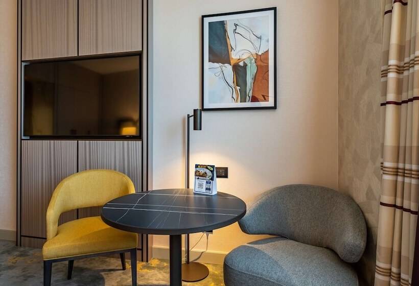 Номер Executive, Hilton Sofia