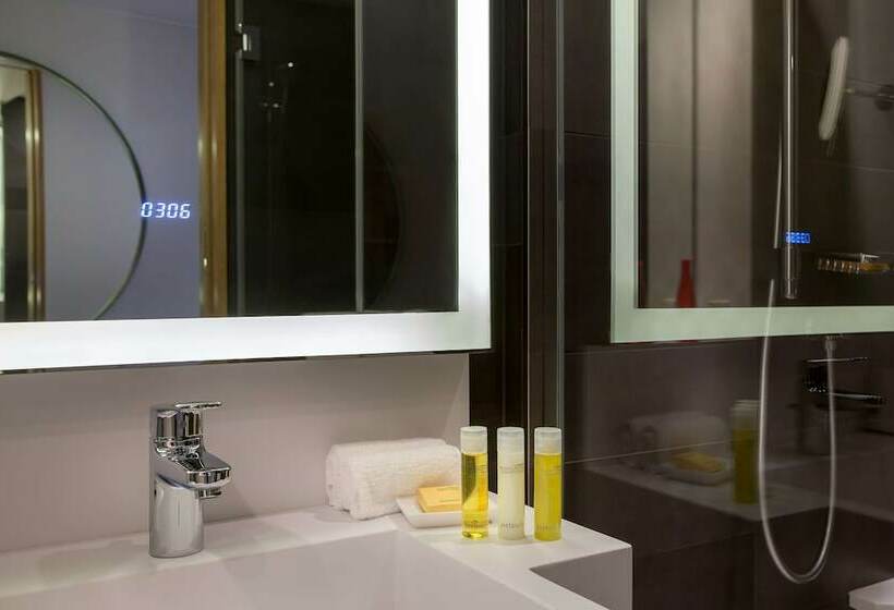 اتاق کلاب, Hyatt Regency Paris Etoile