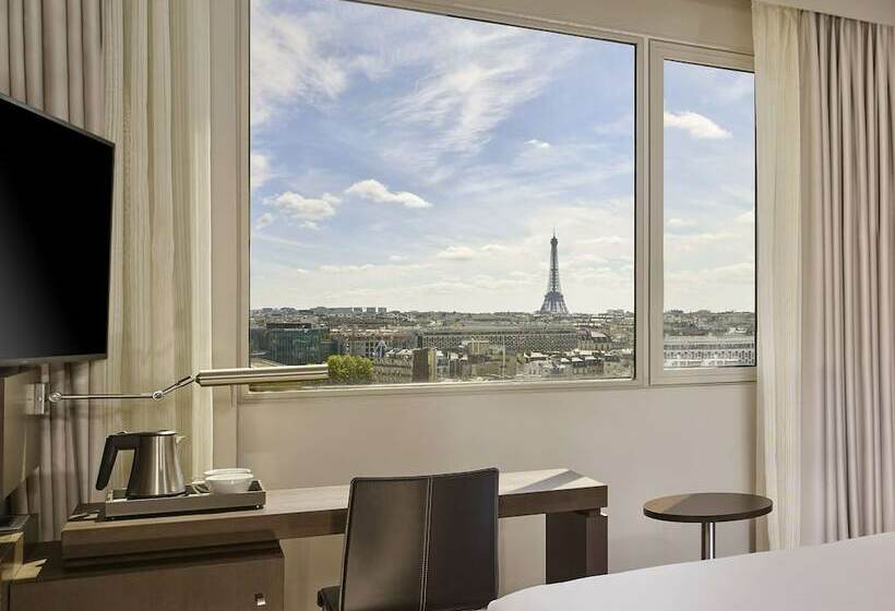 اتاق استاندارد با چشم‌انداز, Hyatt Regency Paris Etoile