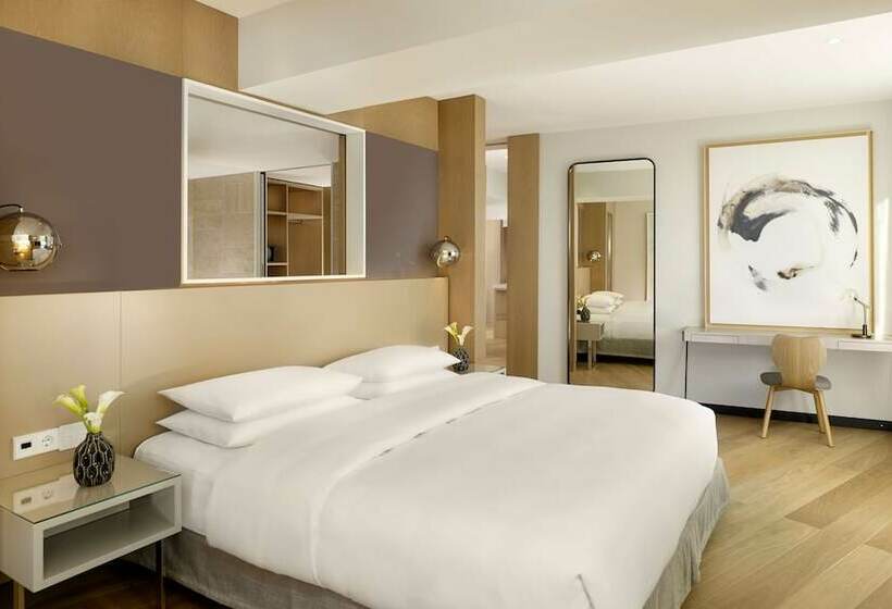 سوئیت پرزیدنت, Hyatt Regency Paris Etoile