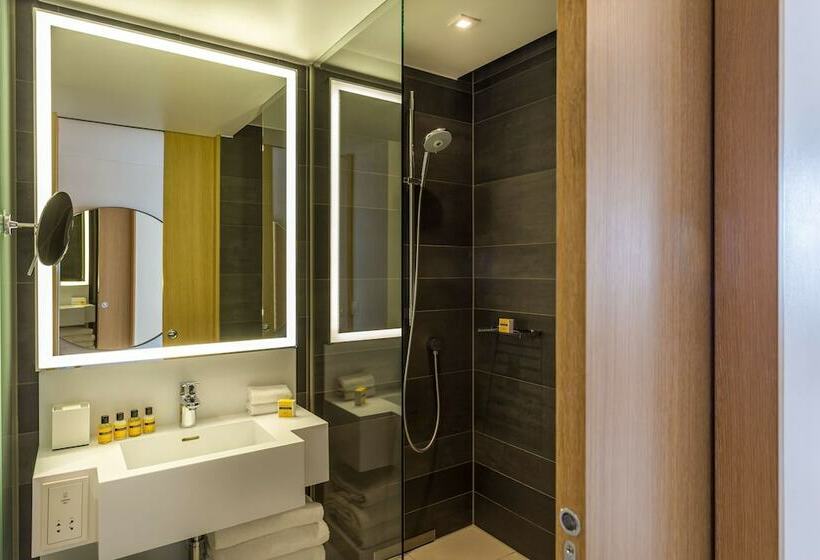 سوییت اجرایی, Hyatt Regency Paris Etoile