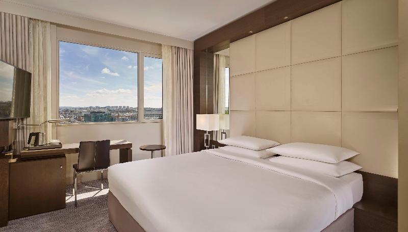 اتاق استاندارد با تخت بزرگ, Hyatt Regency Paris Etoile