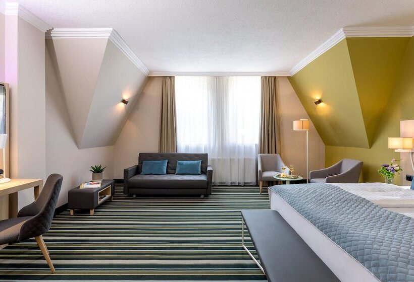 Трехместный Номер Superior, Leonardo Hotel Budapest