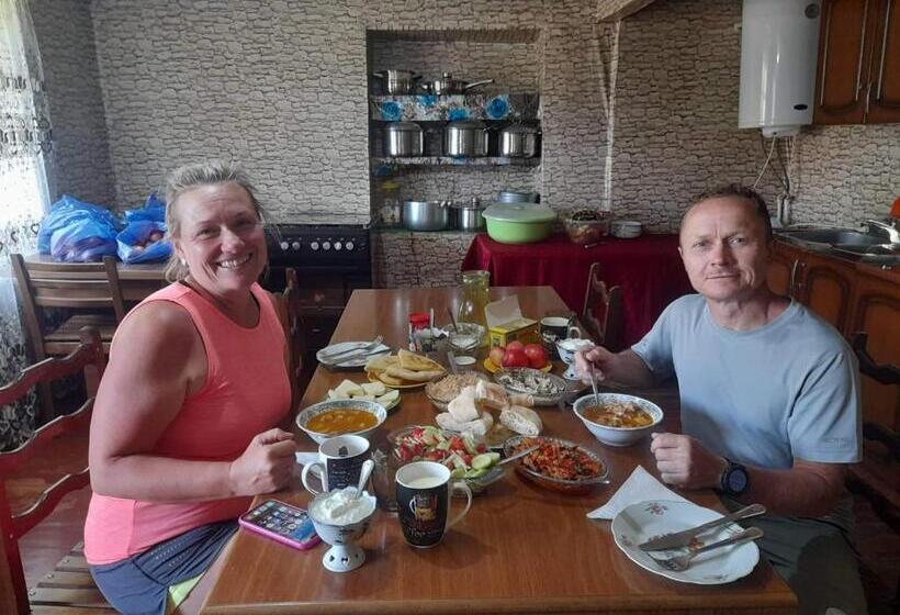 اتاق اکونومی, Guesthouse Lika