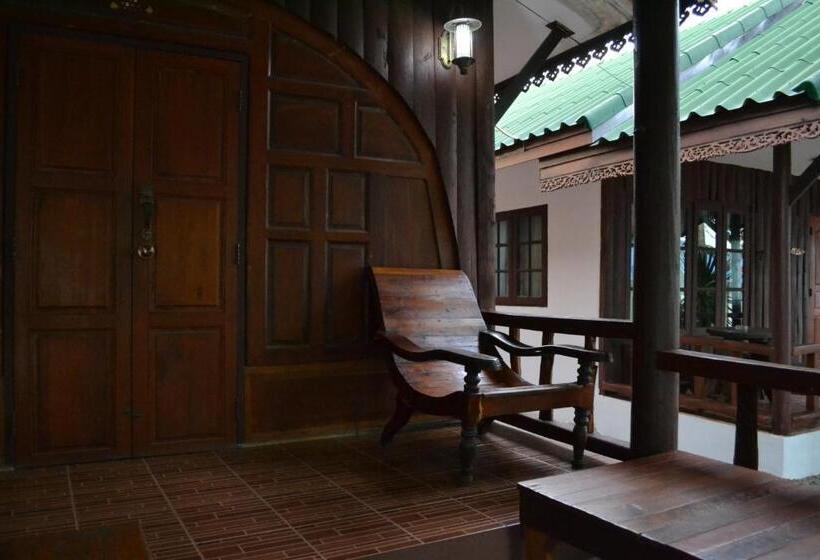 בונגלו משפחתי, Benjaporn Bungalow