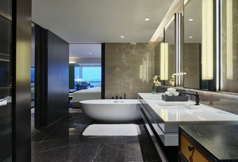 سوییت جونیور, Intercontinental Xi An North, An Ihg