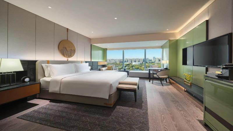 Club Room King Bed, Intercontinental Xi An North, An Ihg