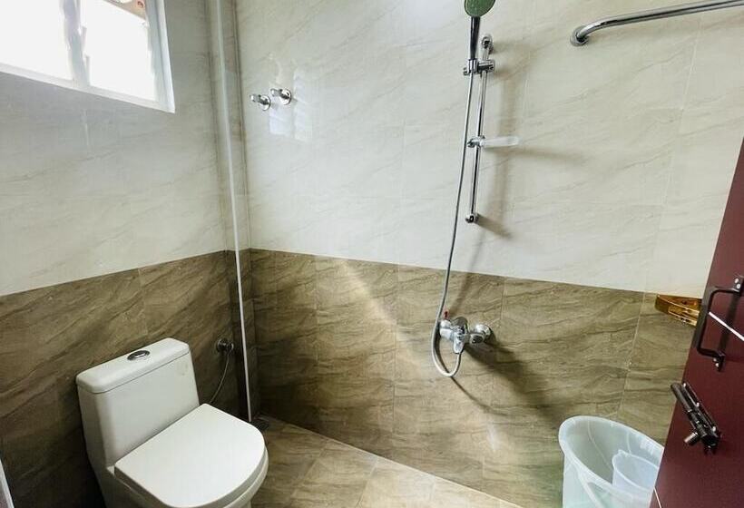 Номер Стандарт, Nb Venkaeswara Grand Inn