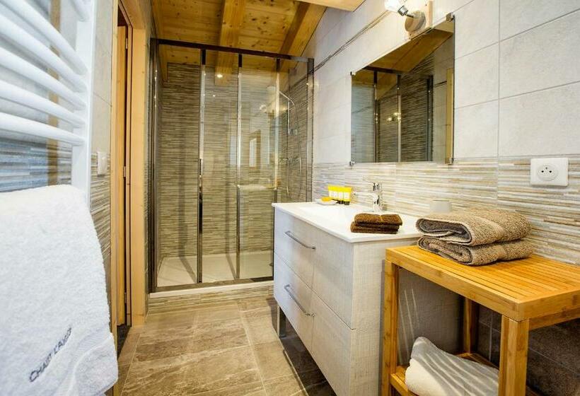 Номер Deluxe с Балконом, Chalet L’aiglon