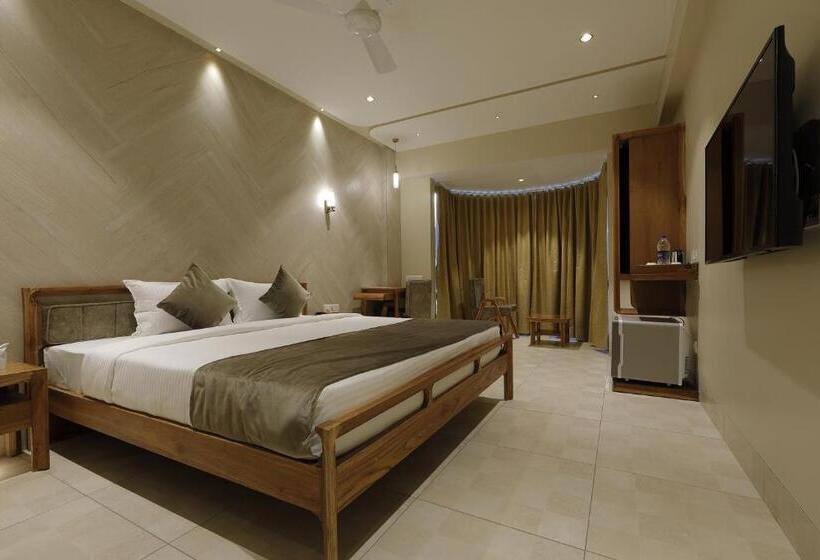 带阳台的豪华间, Artilla Inn