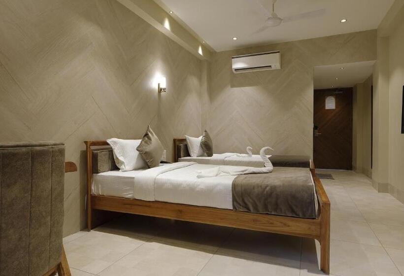 高级大房间, Artilla Inn