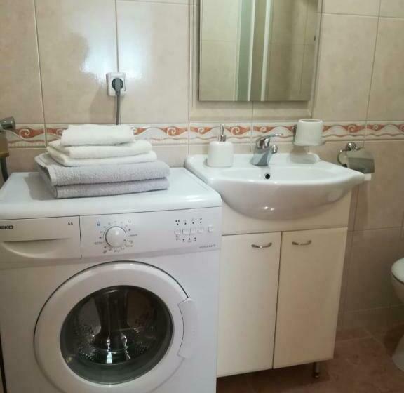 استودیو استاندارد با تخت کینگ, Apartman Mona