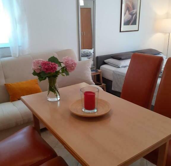 استودیو استاندارد با تخت کینگ, Apartman Mona