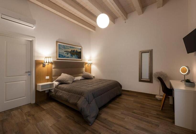 اتاق سوپریور با چشم‌انداز شهر, B&b Palazzo San Michele