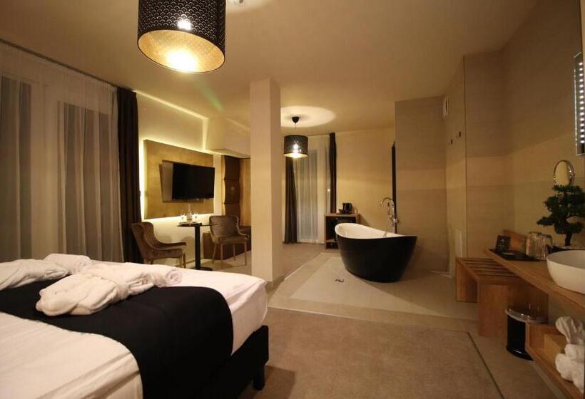 اتاق سوپریور, Baobab Suites
