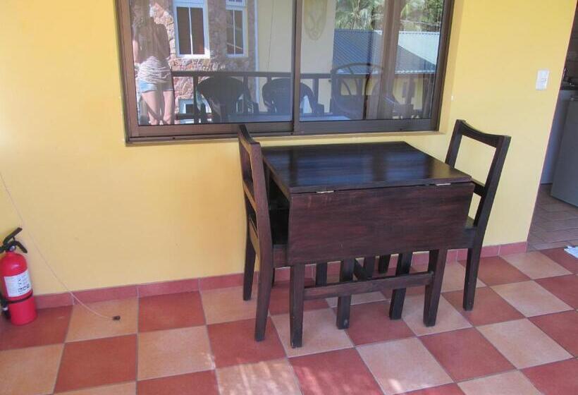 آپارتمان 1 خوابه, Marfi Inn