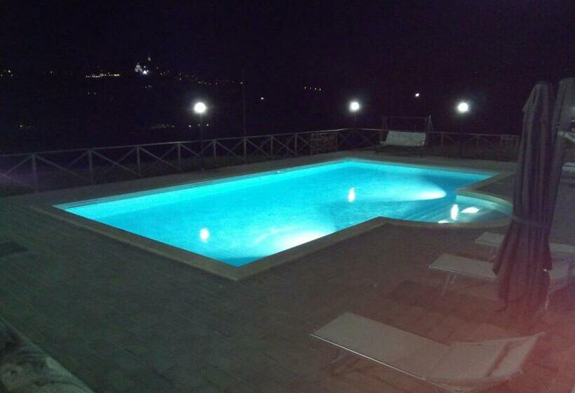 침실 2개 아파트, Agriturismo Il Falco
