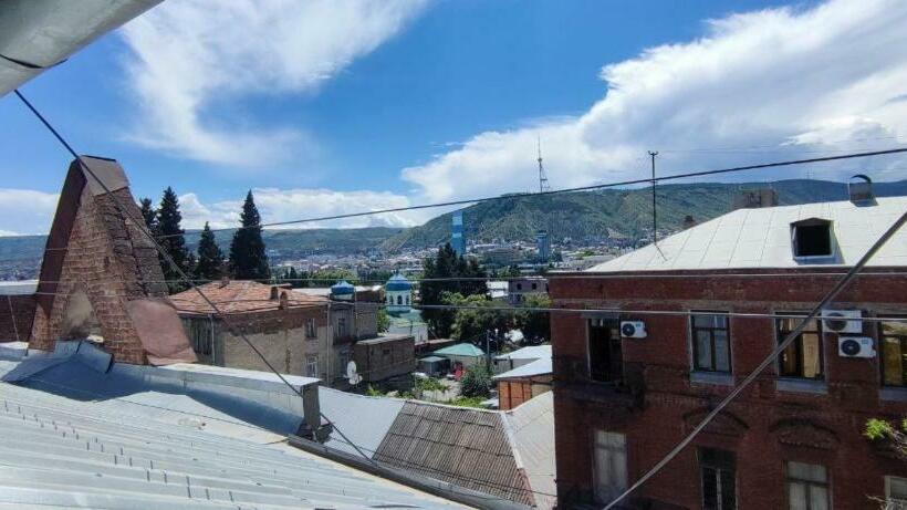 اتاق کلاسیک چهارنفره, Guest House Irina Tbilisi