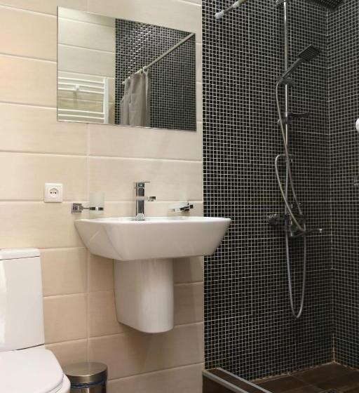 اتاق سوپریور خانوادگی, Guest House Pirosmani 60