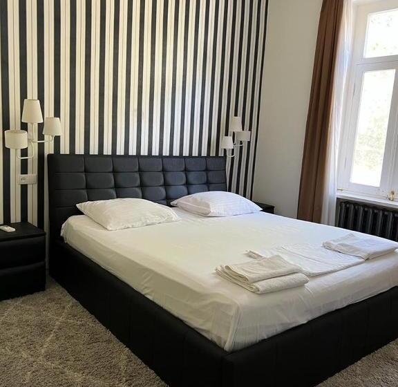 اتاق سوپریور خانوادگی, Guest House Pirosmani 60