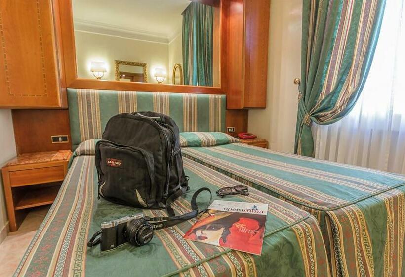 Номер Economy, Raeli Hotel Noto