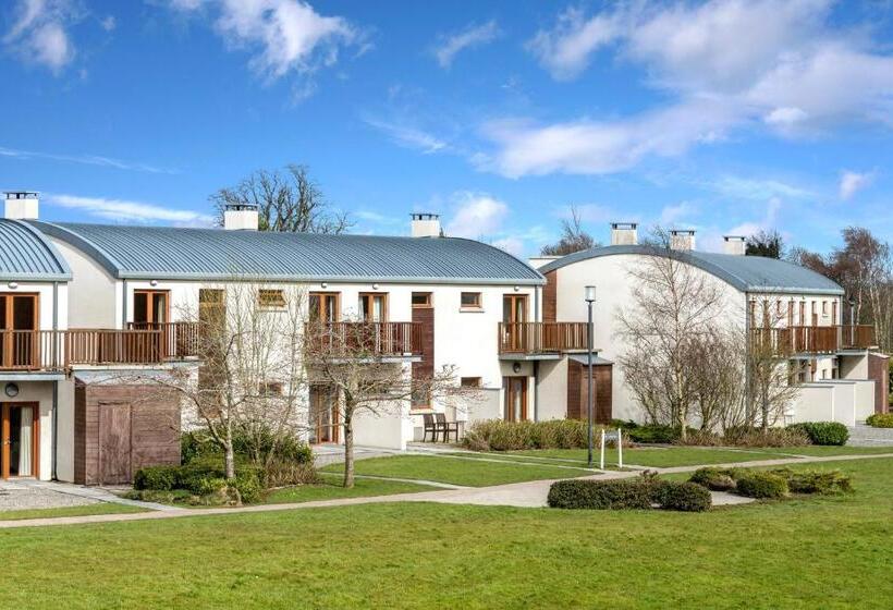 Casa 2 Quartos, The Johnstown Estate