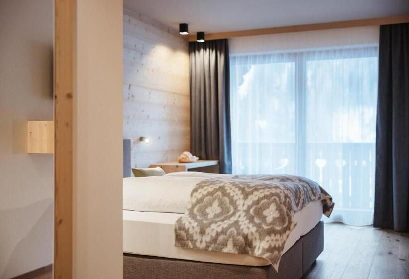 Номер Superior с Балконом, Berghotel Sanví