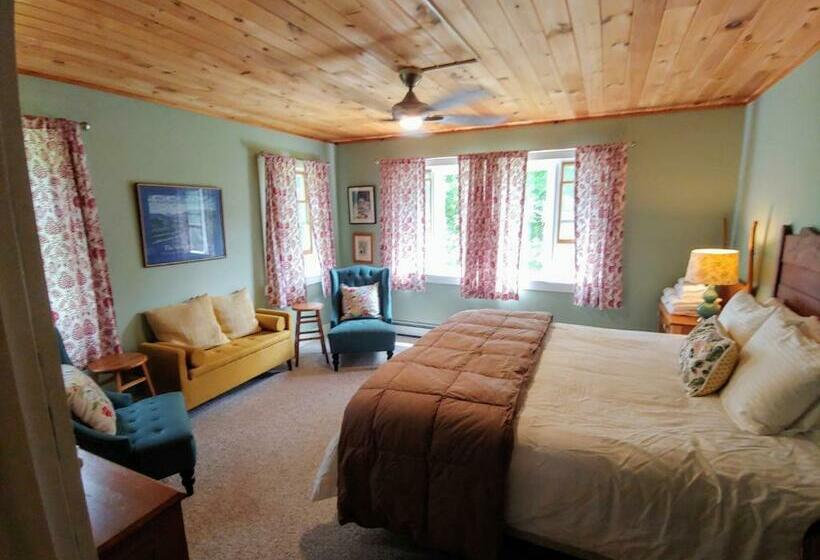 Люкс Кровать Кинг, Keene Valley Lodge