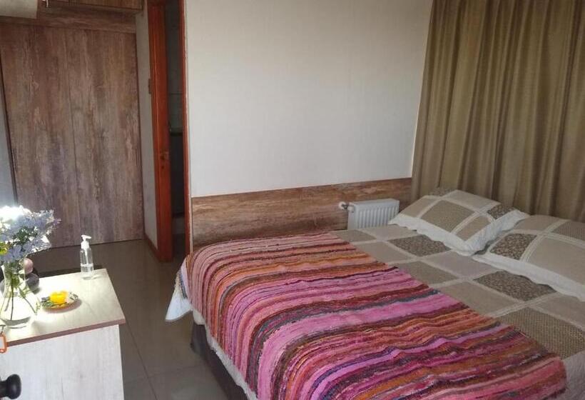 اتاق استاندارد با چشم‌انداز کوهستان, Willy S Country Club Cauquenes