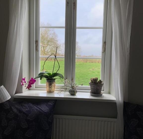 침실 2개 아파트, Hørhaven B&b