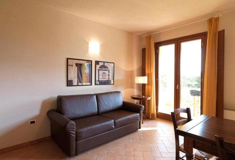 Апартаменты 2 Спальни, Le Corti Del Sole Residence