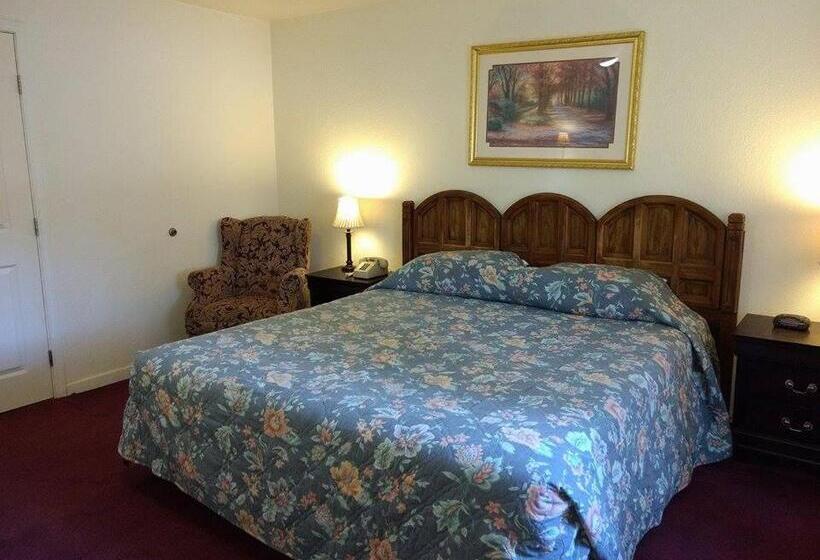Стандартный Номер Кровать Кинг, Travelers Motel