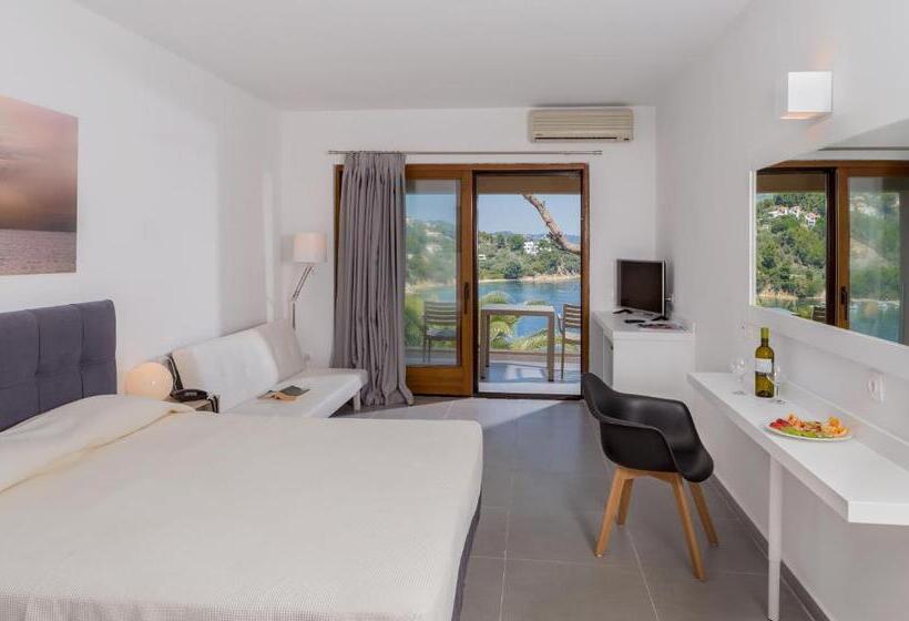 اتاق سوپریور با چشم‌انداز دریا, Cape Kanapitsa Hotel & Suites