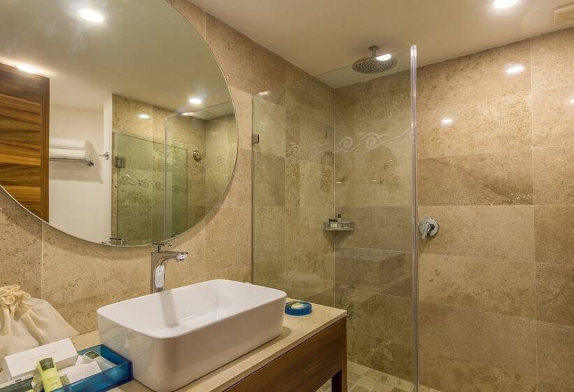اتاق لوکس با چشم‌انداز دریا, Buenaventura Grand Hotel & Great Moments   All Inclusive