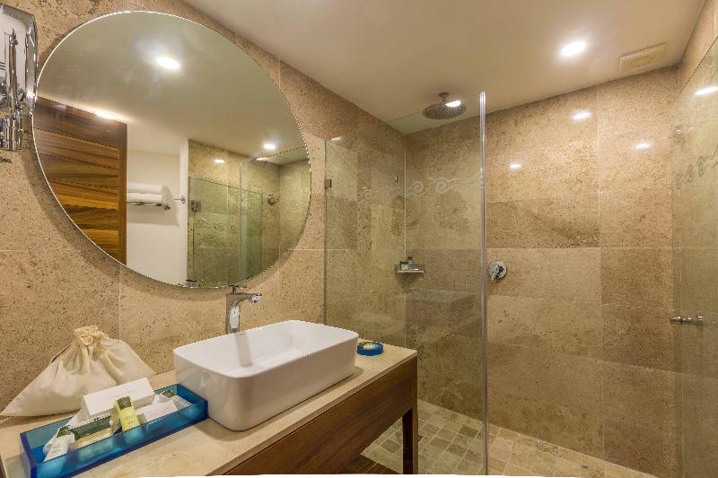 اتاق لوکس با چشم‌انداز دریا, Buenaventura Grand Hotel & Great Moments   All Inclusive