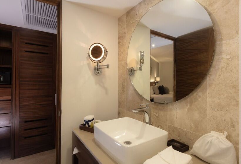 اتاق لوکس با چشم‌انداز دریا, Buenaventura Grand Hotel & Great Moments   All Inclusive