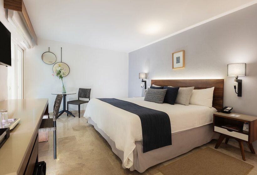 اتاق لوکس با تخت بزرگ, Buenaventura Grand Hotel & Great Moments   All Inclusive